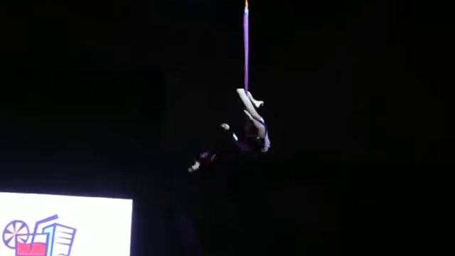 Lena Yurlova Silks Routin