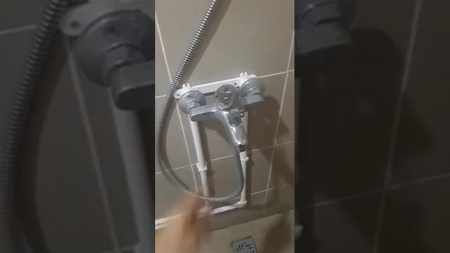 Поселок «Горный» в Волгограде вторую неделю в +40 живет без воды