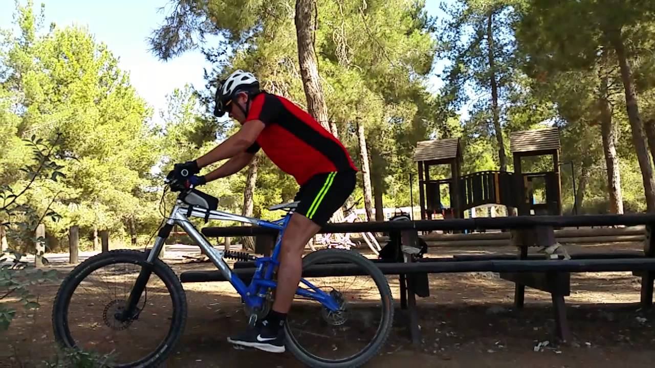 Дроп со скамейки на передний панчер.