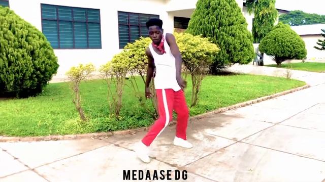 Mr Drew_s3k3 Ft Medikal Official Dance Video By MEDAASE DG