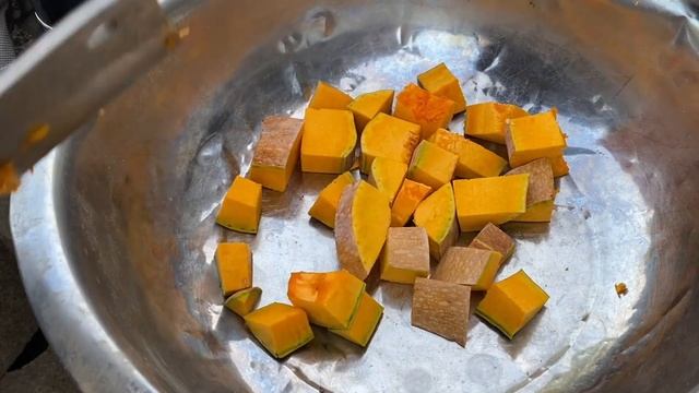 A Hungry Dog Who Was Once Abandoned By Its Owner, Kind Siblings Pass By And Lend A Helping Hand