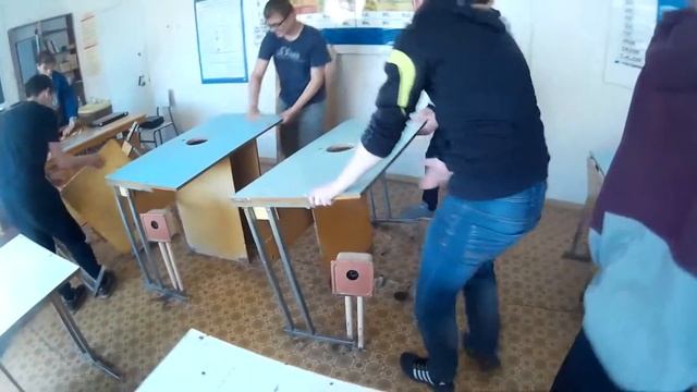 VLOG#7\\Школьная отработка\ миссия  разнести класс химии