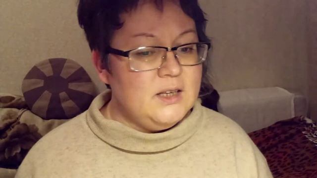 Море сегодня туманное,серое