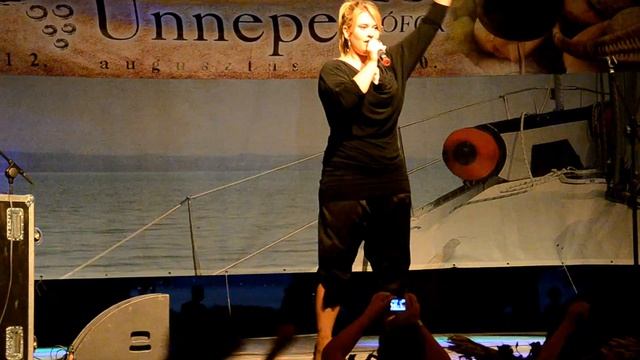 Király Linda -- 2012 Siófok Bor és Kenyér Ünnepe Feszt.