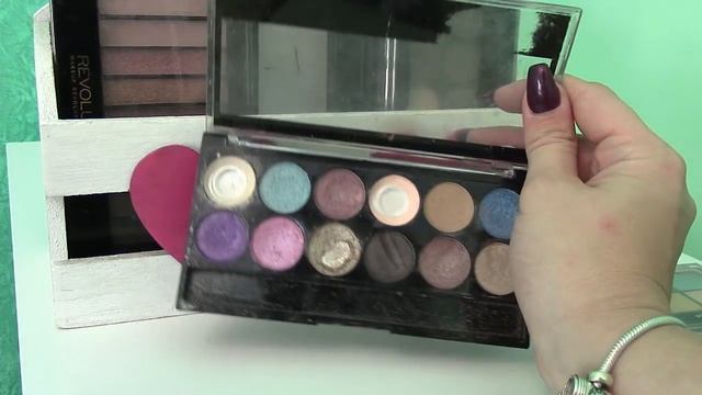 DECLUTTERING: TENGO, BUTTO O REGALO I MIEI SMALTI E LE MIE PALETTE? ♡