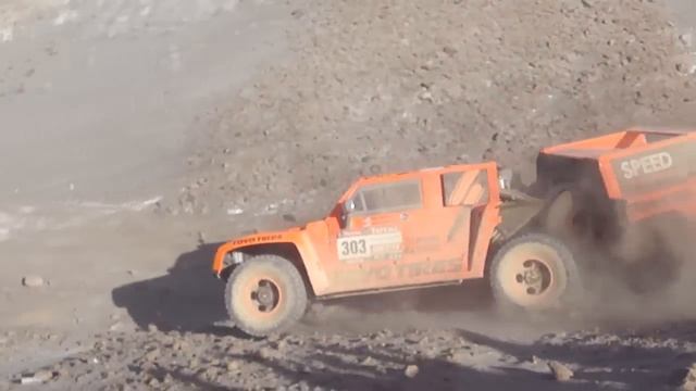 DAKAR 2012 - Arequipa - RobbyGordon  En Su Hummer