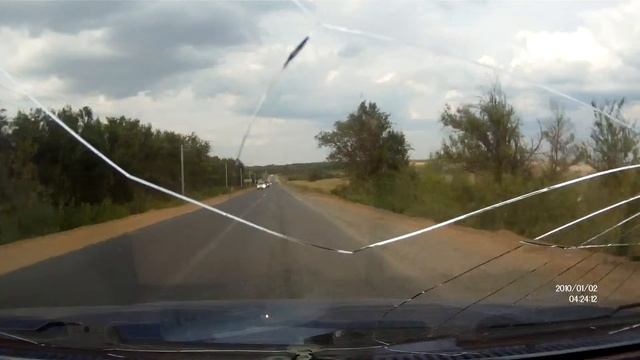 Чуть не столкнулись на повороте