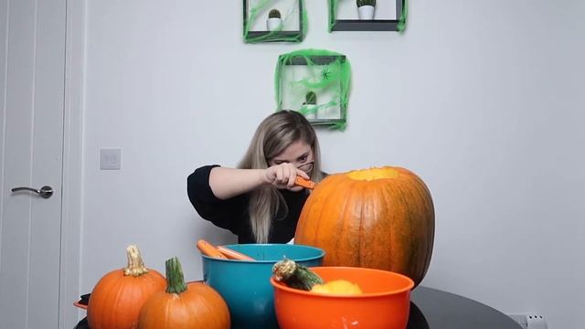 Halloween Pumpkin Carving Tutorial - Disney's Mickey Mouse 🐭