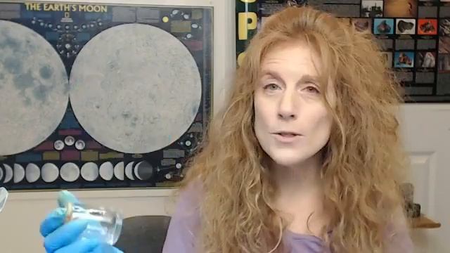 Homeschool Science Experiment: Light, Fluorescence, And Chemicals That Glow