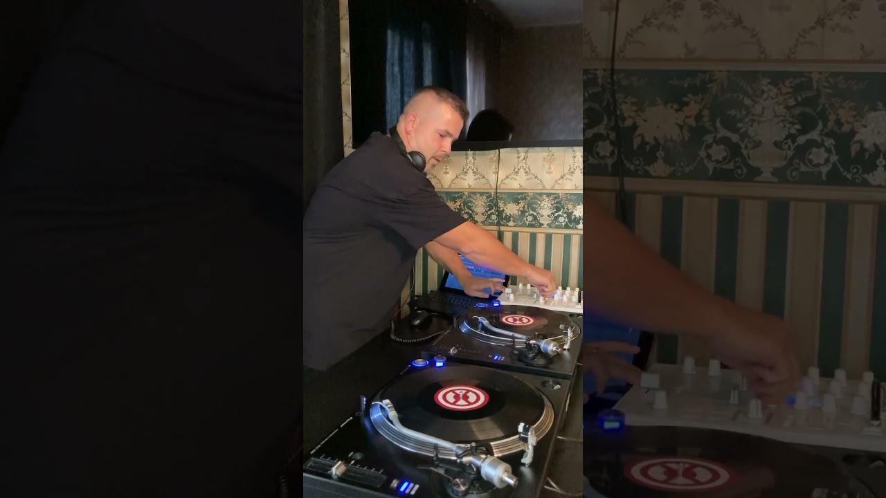 1d28ffc1368c357b8e128bca197106d5