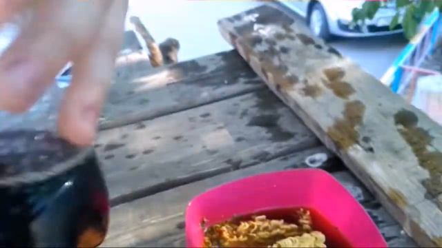 ЗАВАРИВАЕМ ДОШИРАК В КОЛЕ/ПРОЩАЙТЕ