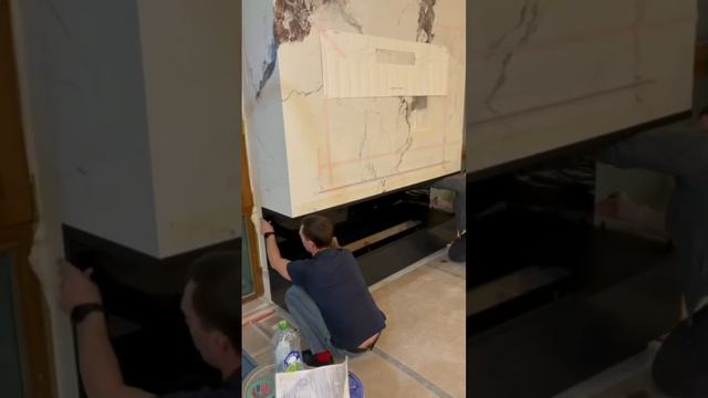 Торцевой биокамин IVENGO под телевизором