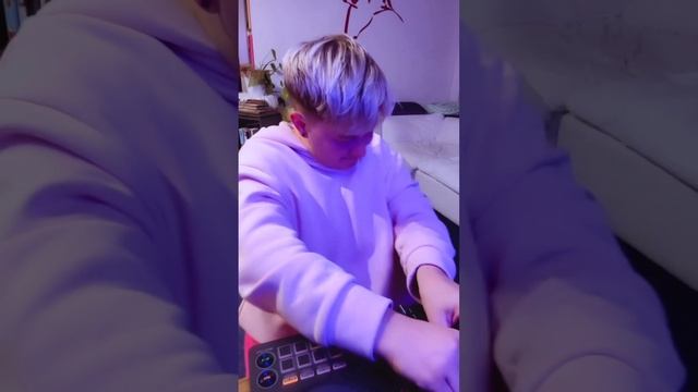 Не судите строго, играю исключительно для себя и близких #usa #america #hobby #newmusic #duet #music