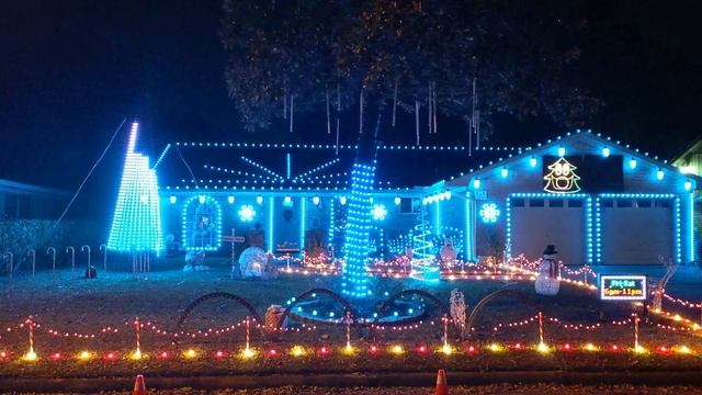 Lantern Ln Lights 2018 - Carol Of The Bells