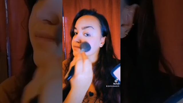 VIVIENNE SABO MAKEUP