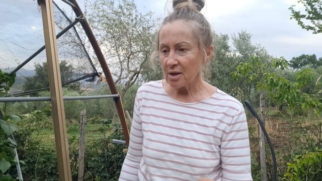 Живу в Итальянской  деревне. Мой огород и животные.