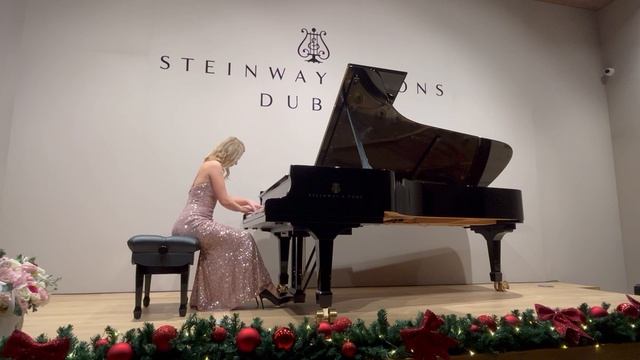 Чайковский-Плетнёв. Andante Maestoso из балета «Щелкунчик». Исполняет Татьяна Безменова.