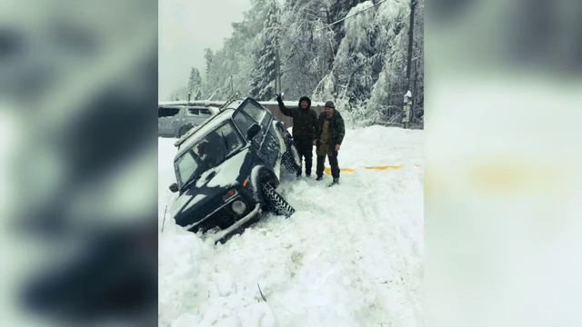 С 23 февраля, парняги!