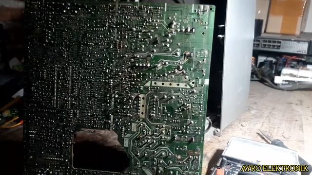 Servis TV Sharp Nyala Sebentar Lalu Mati