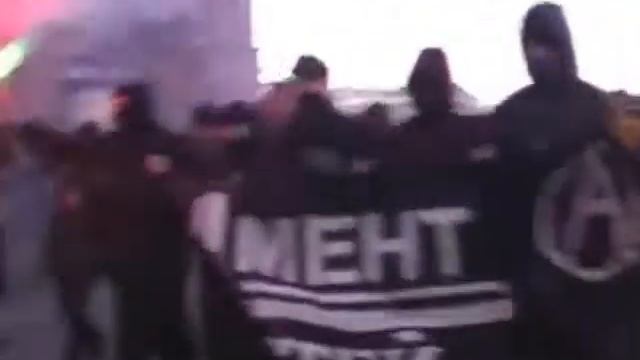 Приходи на Первомай (от группы анархистов Питер 2011)