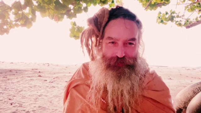 Кумбха Мела: к чему быть готовым [Kumbha Mela: Shiv Giri Bike Baba]