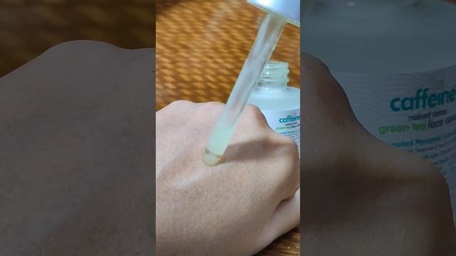 M Caffeine Green Tea Face Serum With Vitamin C And Hyaluronic Acid Review #skincare #faceserum