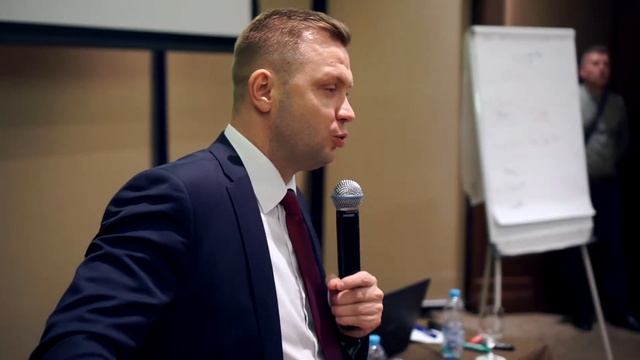 Активные продажи - Сергей Ефремов - Тренинг-центр ЛИДЕР - как проходят тренинги
