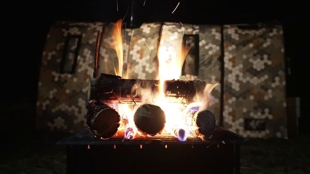 Рыбалка с ночёвками на лесной реке в компании друзей. Гитара у костра. Готовим вкуснятину. Баня