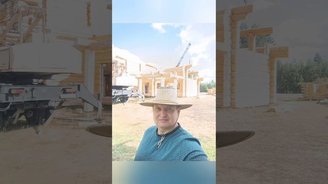 Строим дома из зимнего леса.mp4