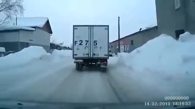 У него даже колесики не касались земли!!!
