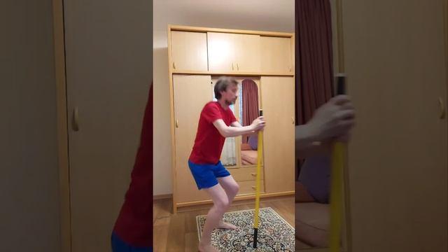 Утренняя зарядка. Укрепляем  мышцы  ног.