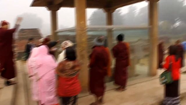 Варанаси - город живых. Varanasi Is The City Of The Living. वाराणसी के रहने का शहर है.