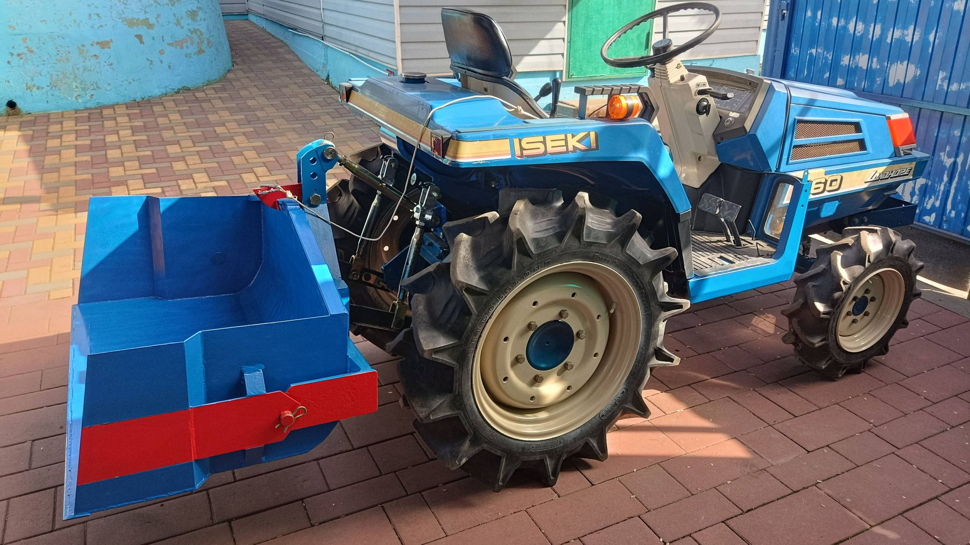 Минитрактор ISEKI TU 160. Самодельный КУН для задней навески.