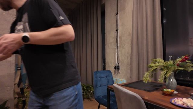 Пати у Дэна 291224