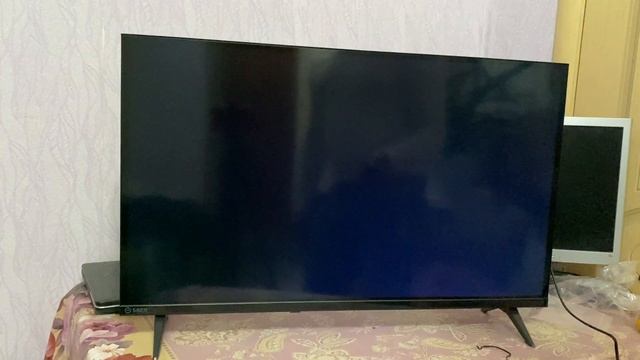 Распаковка Смарт Телевизора до 10000 рублей Sber Sdx- 32H2124 до 100 долларов