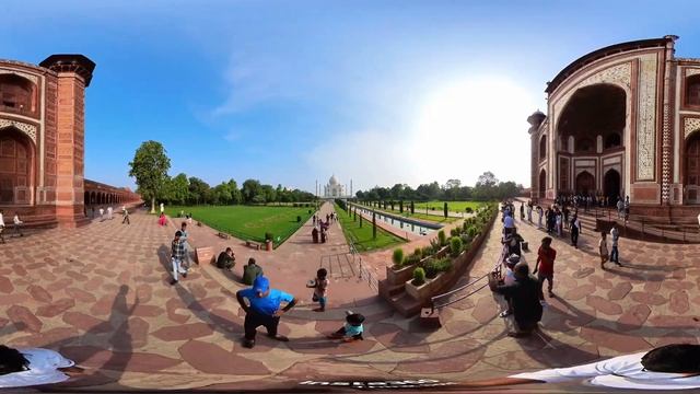 The Taj Mahal, India Virtual Tour  VR 360° Travel Experience  Insta 360 One X3  360 Virtual Tour