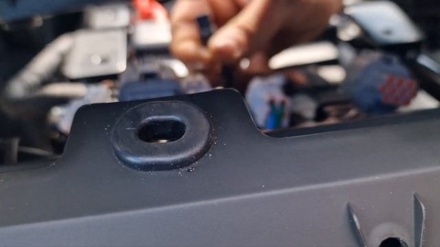 Jak Doposażyć środkowego LEDa W CFMOTO 625? Position Light Cf Moto Tylna Listwa Led Cforce 600