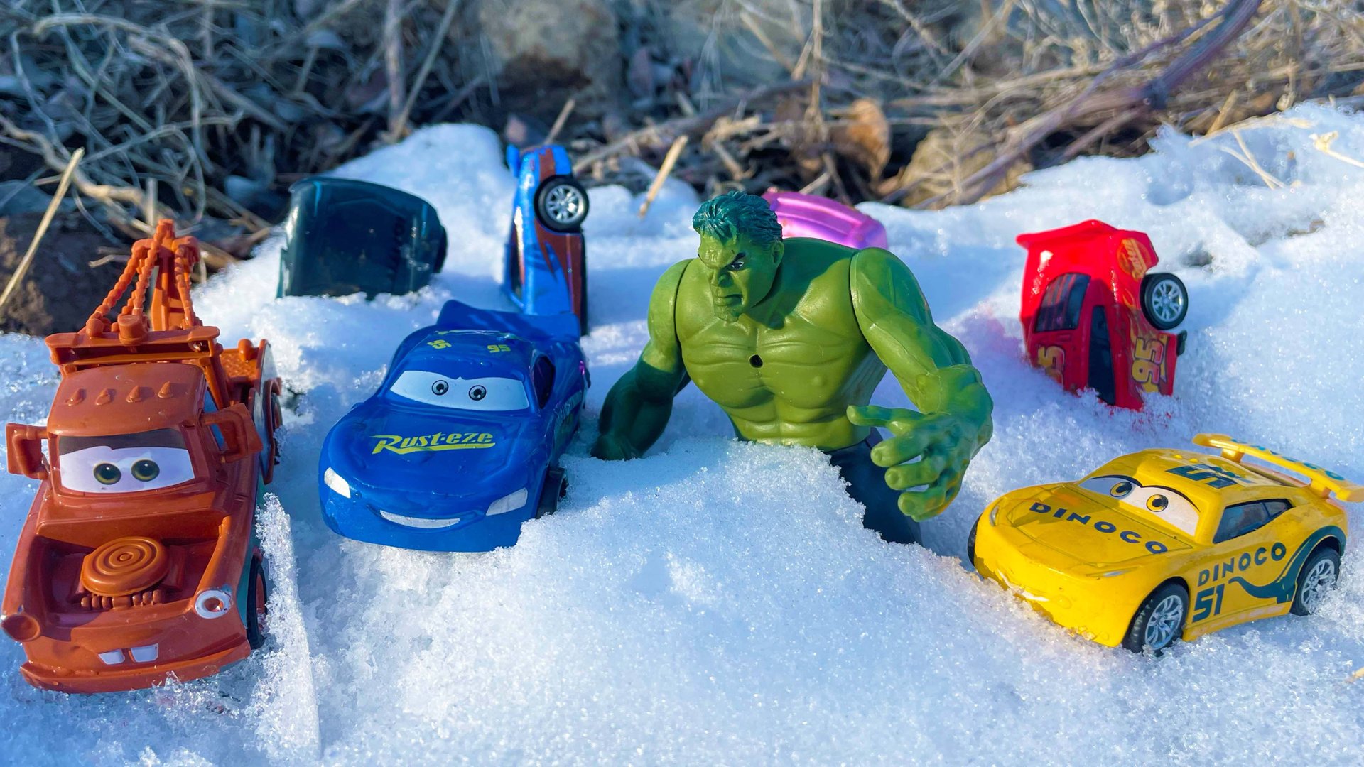 Looking For Disney Pixar Cars,Cal Weathers,Red,Lizzie,Finn McMissile,Disney Pixar Cars