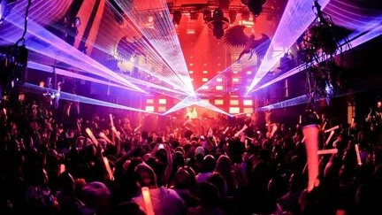 КЛУБНЫЙ БИТ