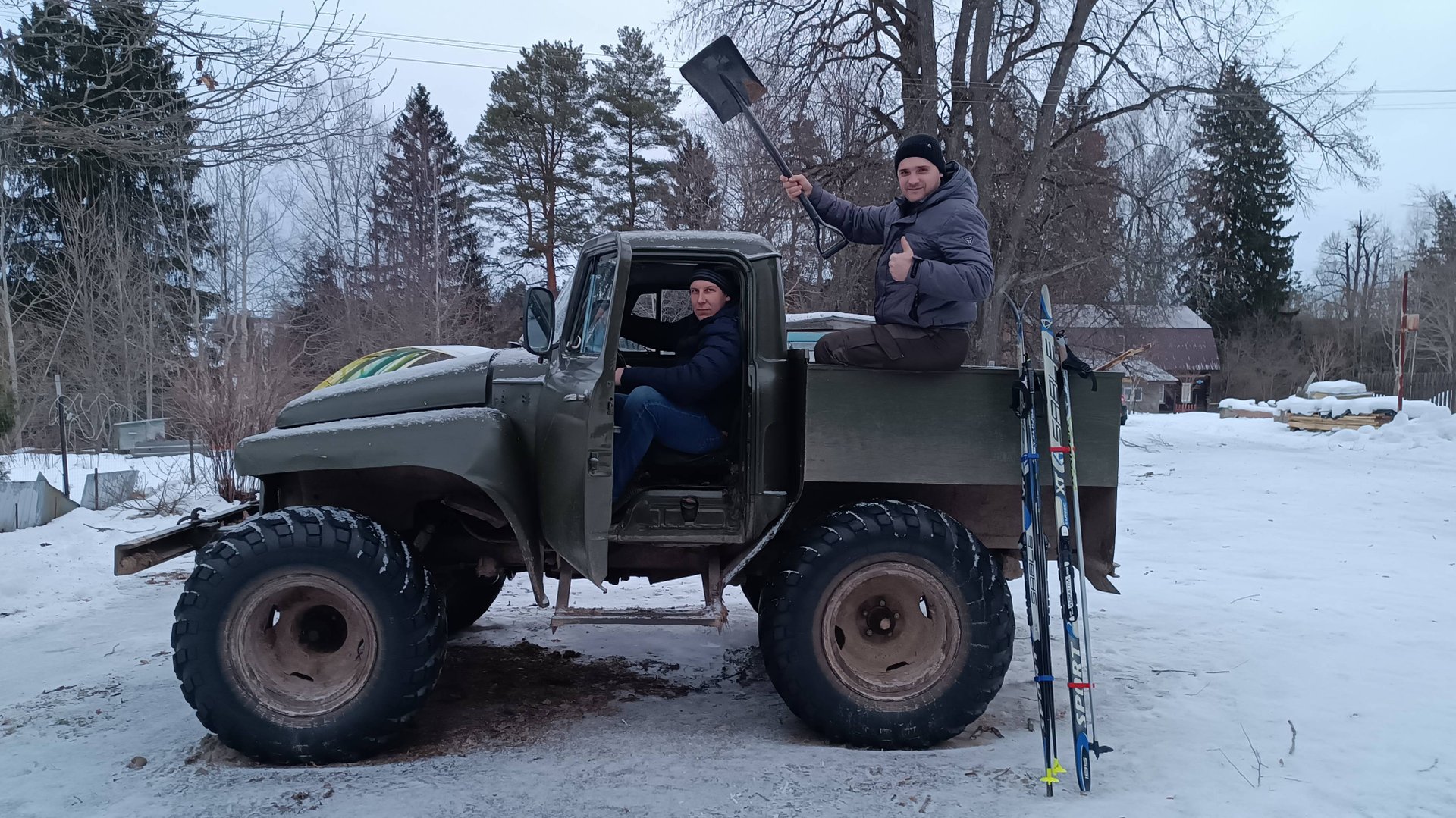Лыжный поход по берегам реки Жижала