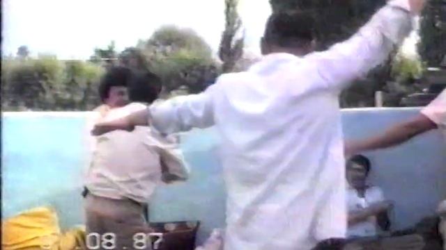 Ohunjon Madaliyev Do'stlar Davrasida 1987-yil