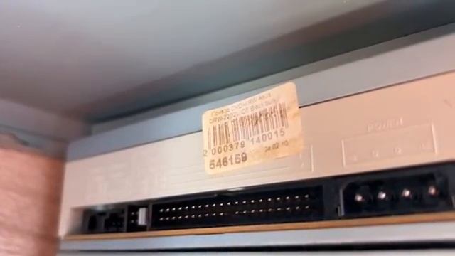 БОМЖ-ПК-ЗА-100-РУБЛЕЙ-В-2042-ГОДУ-ОФИГЕТ_8.mp4