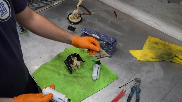 Upgrading The 20-Year-Old Tech - BMW E39 530i Touring - Project Rottweil P5