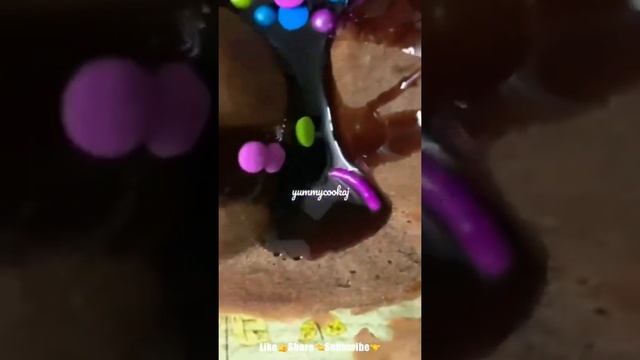 Chocolate Bubble Waffle 🧇     💙💚💛🧡❤️💜🖤🤍🤎 #shorts #shortvideo #bubblewaffles #waffles