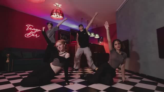 [COVER VIDEO] [ONE TAKE] KARD - SPIN