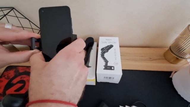 Огляд 3 автомобільних держателів для телефону Baseus та Yesido