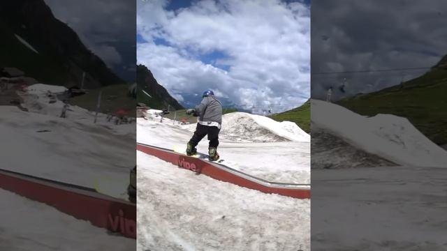 B09f06adae265544ad0bff334a5c7865