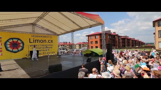 Концерт с участием Андрея Малахова в честь открытия Храма, построенного меценатом Павлом Тапашиди