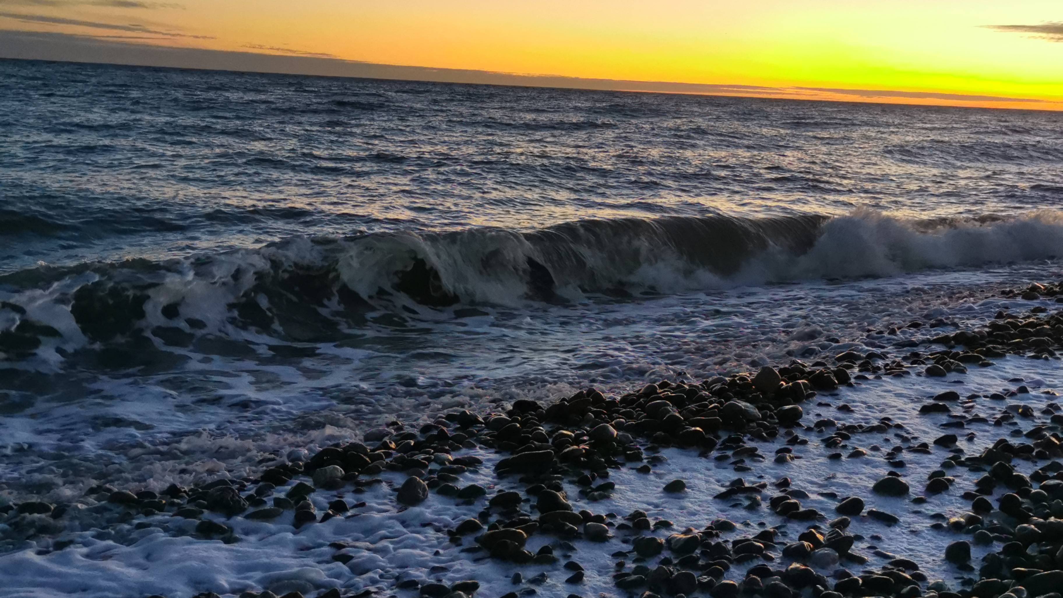 Сочи море волны штормовое море / шум моря / звук морских волн / шум морских волн по камням для сна