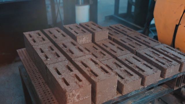 Завод строительных материалов Град